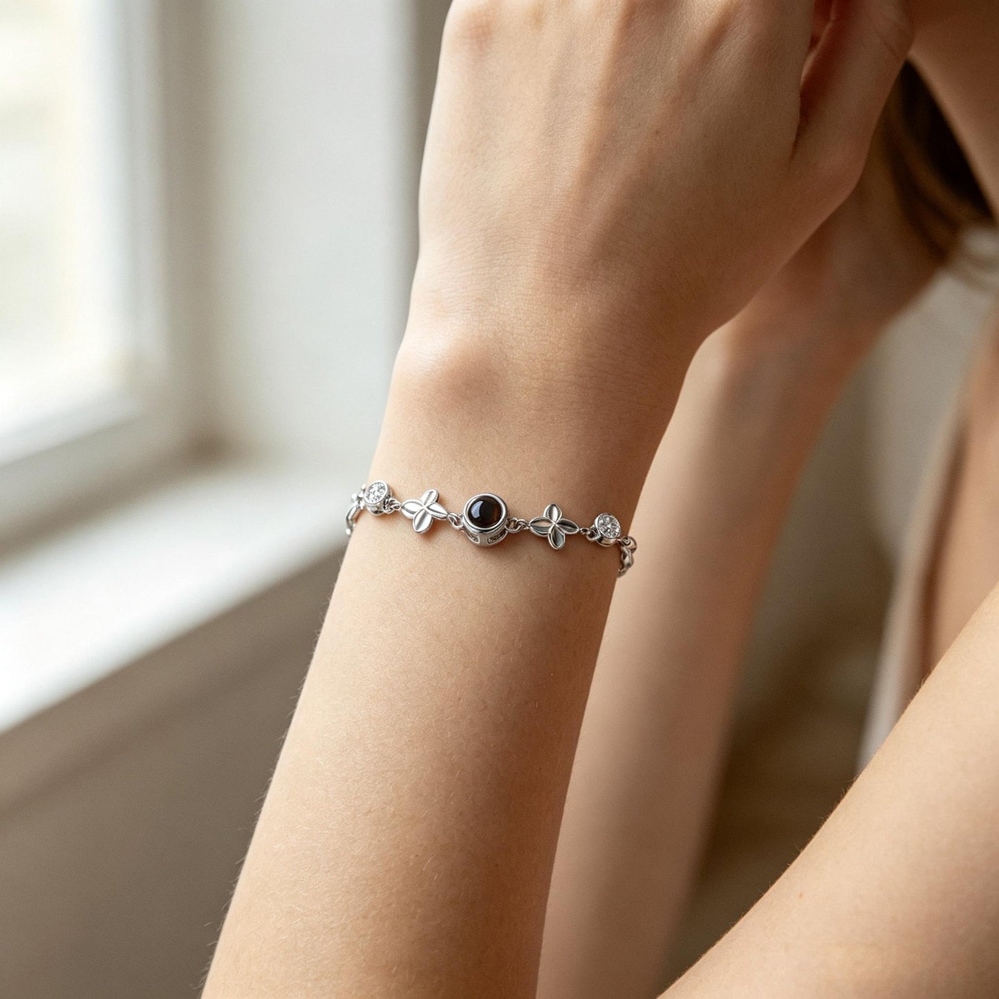 Custom Photo Projection Four-Leaf Clover Bracelet